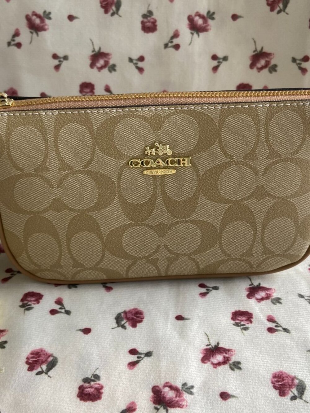 Coach Nolita 19 In Signature Canvas - Picture 2 of 8